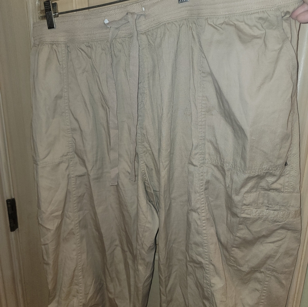 Womens Plus Sz 18/20 Essentials Multi Pocket Capri Cropped Pants Ties At Bottom - Picture 6 of 7